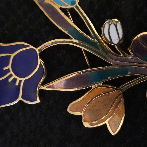 Flower Brooch - Picture 3 of 3